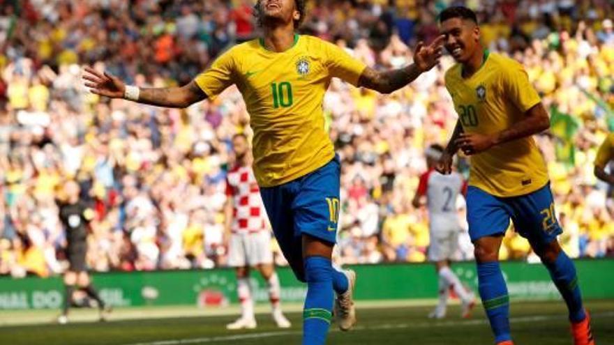 Neymar celebra el seu gol.