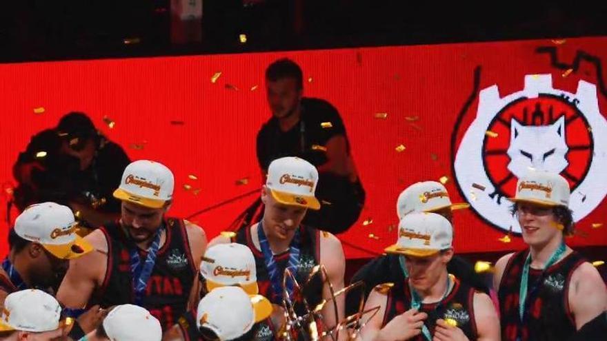 El Rytas Vilnius levantan la copa del BCL