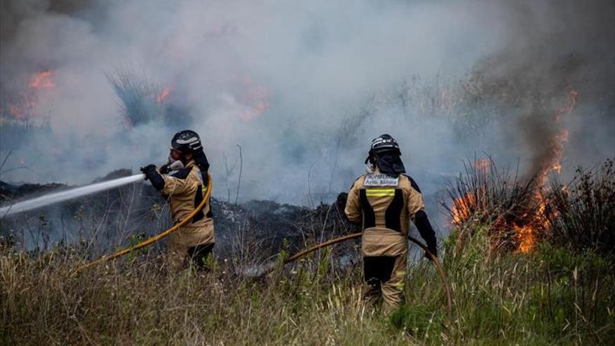 Sofocan un fuego en ronda norte