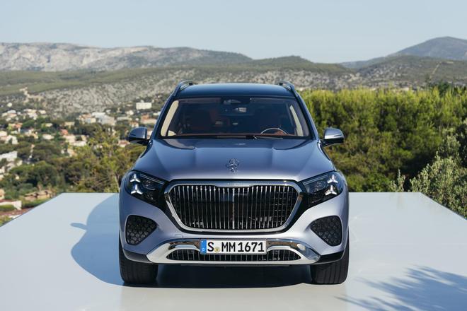 El Mercedes-Maybach GLS 680 eleva el lujo y la potencia a niveles extremos
