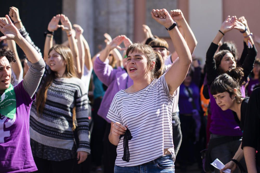 Actividades con motivo del 8M en la plaza de la Virgen