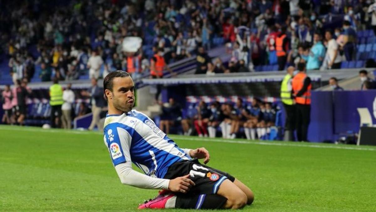 L’Espanyol se sobreposa al VAR i ja guanya a Primera