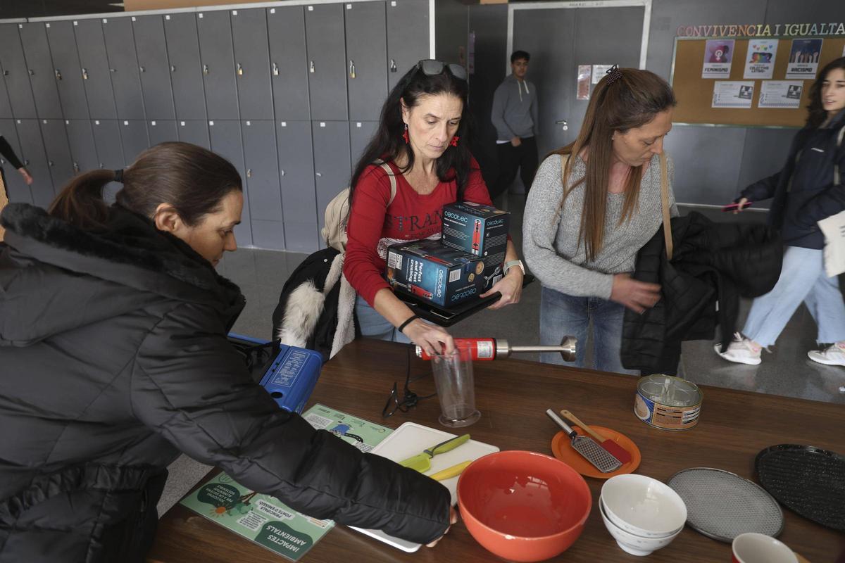 Donació del material.