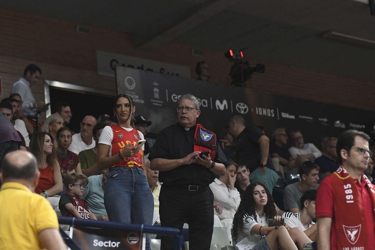 Todas las imágenes del Real Madrid - Barcelona en la Supercopa de Murcia