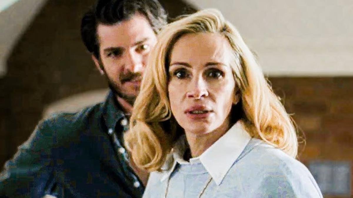 Julia Roberts y Andrew Garfield en Caza de brujas.
