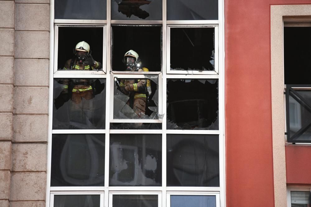 Otro hombre herido se arrojó por la ventana de un segundo piso para evitar se atacado.