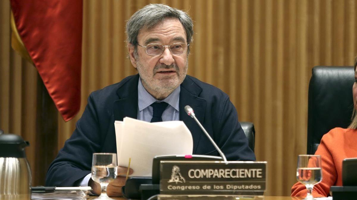 Narcís Serra en la comisión de investigación de la crisis en el Congreso.