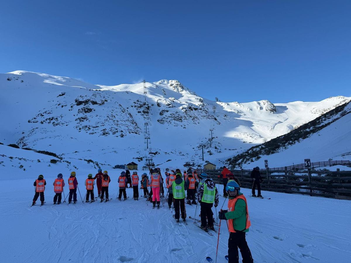 Niños en la Semana Blanca en Fuentes de Invierno la semana pasada