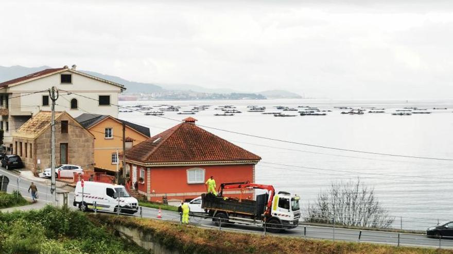 Las cámaras de la Xunta detectan fugas de agua en el tramo hundido de la PO-551 en Meira