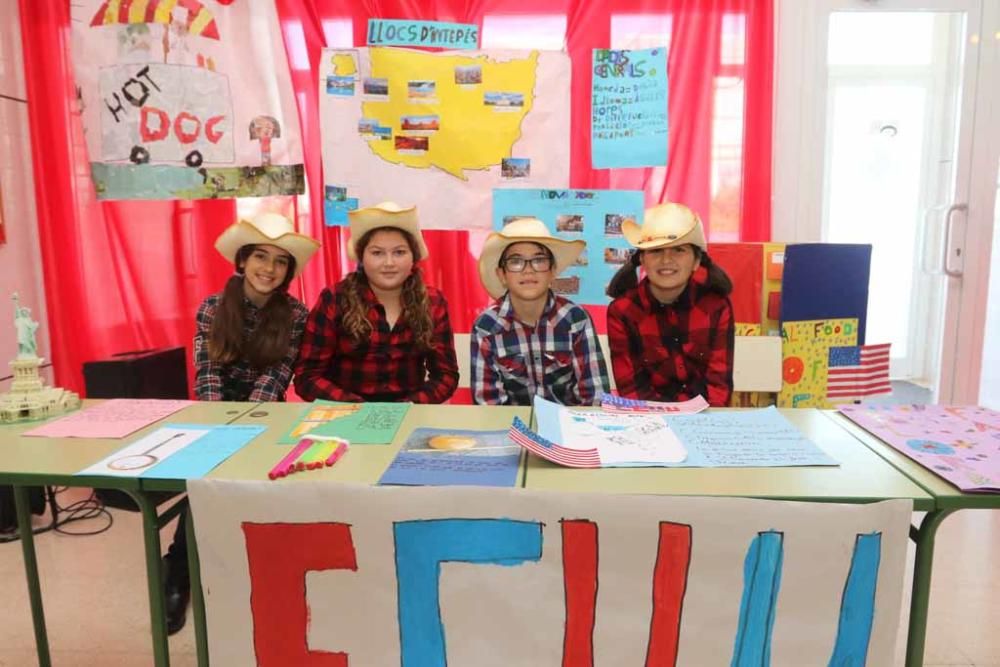 Los escolares ejercieron de anfitriones con sus propios compañeros