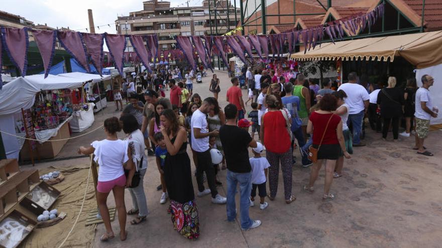 El mercado Jurásico sigue este domingo en Petrer