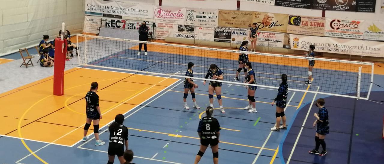 Encuentro del Voleibol Maniotas femenino.