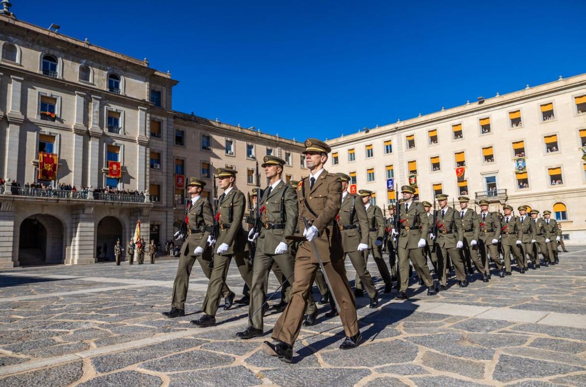 La Academia de Infantería de Toledo conmemora a su patrona, la Inmaculada Concepción, con un acto castrense marcado por el recuerdo a las víctimas de la dana.