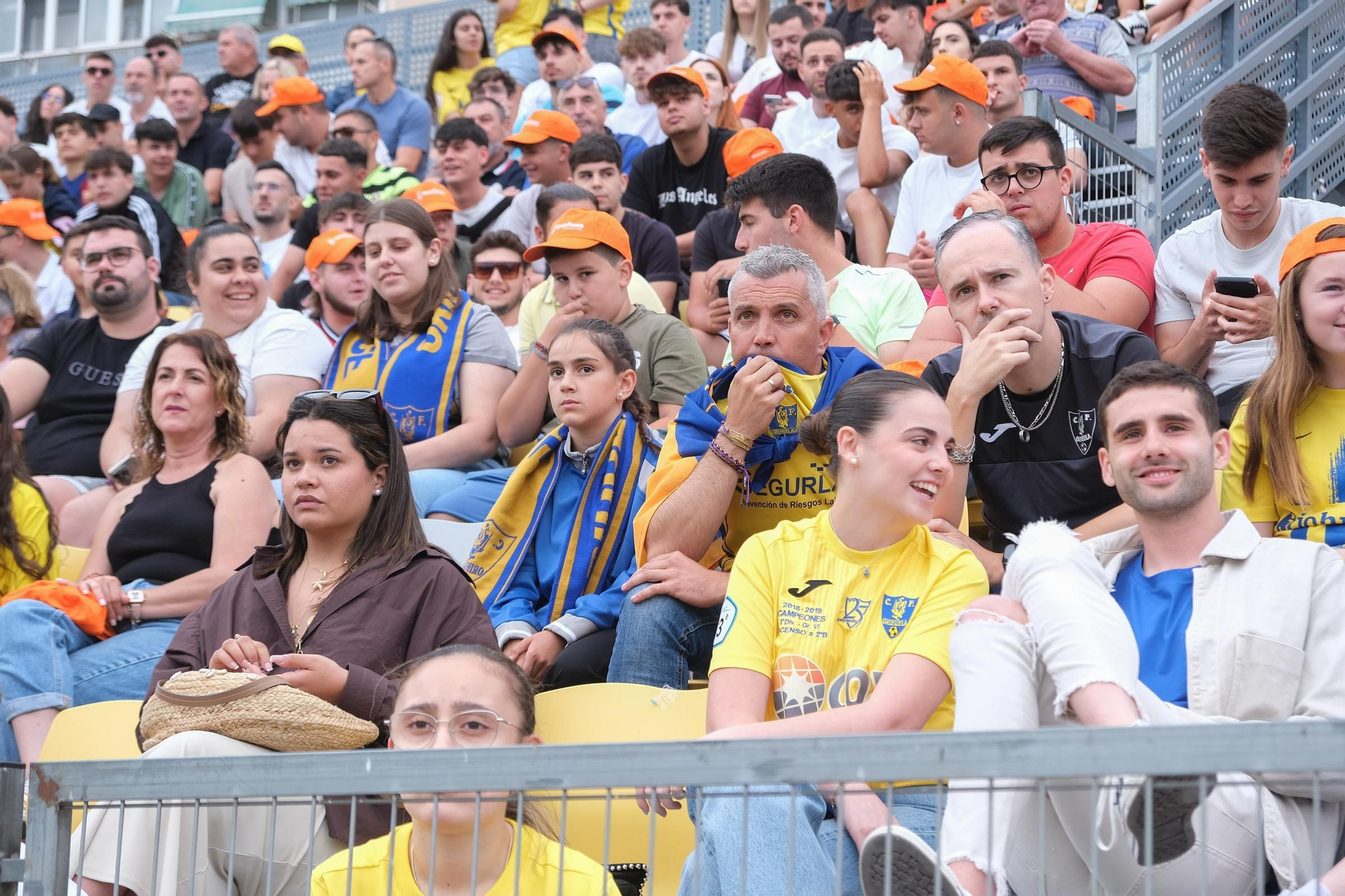Así se ha vivido el Barakaldo - Orihuela en el estadio de Los Arcos