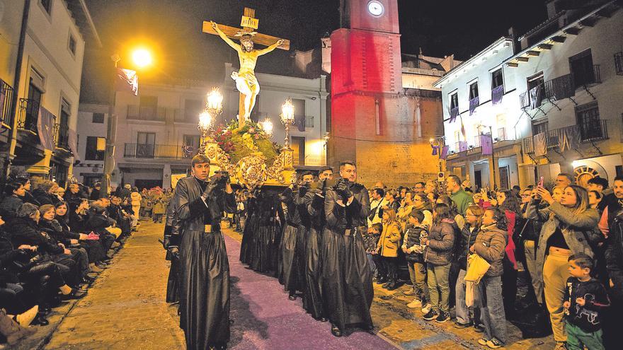 El cierre vespertino de los monumentos no frena el incremento de turistas en Sagunt