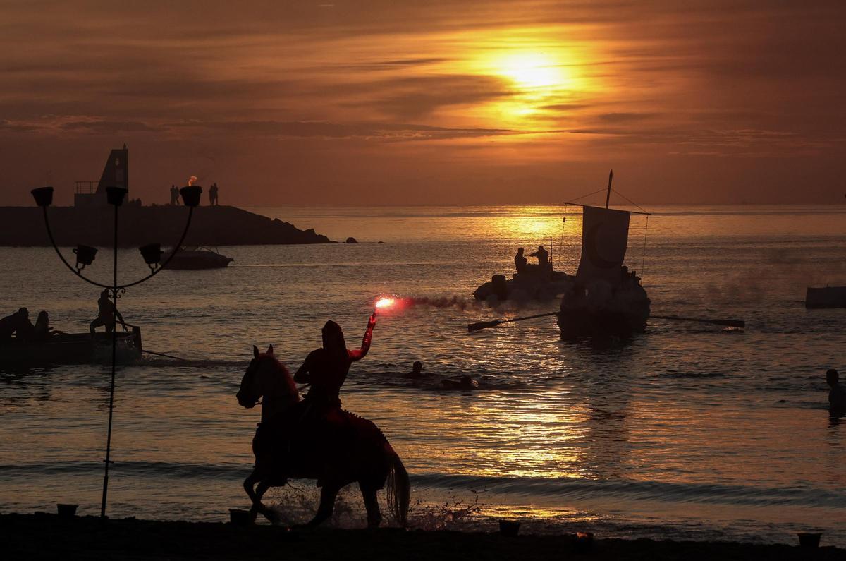 Desembarco Moro por las fiestas de Moros y Cristianos de el Campello