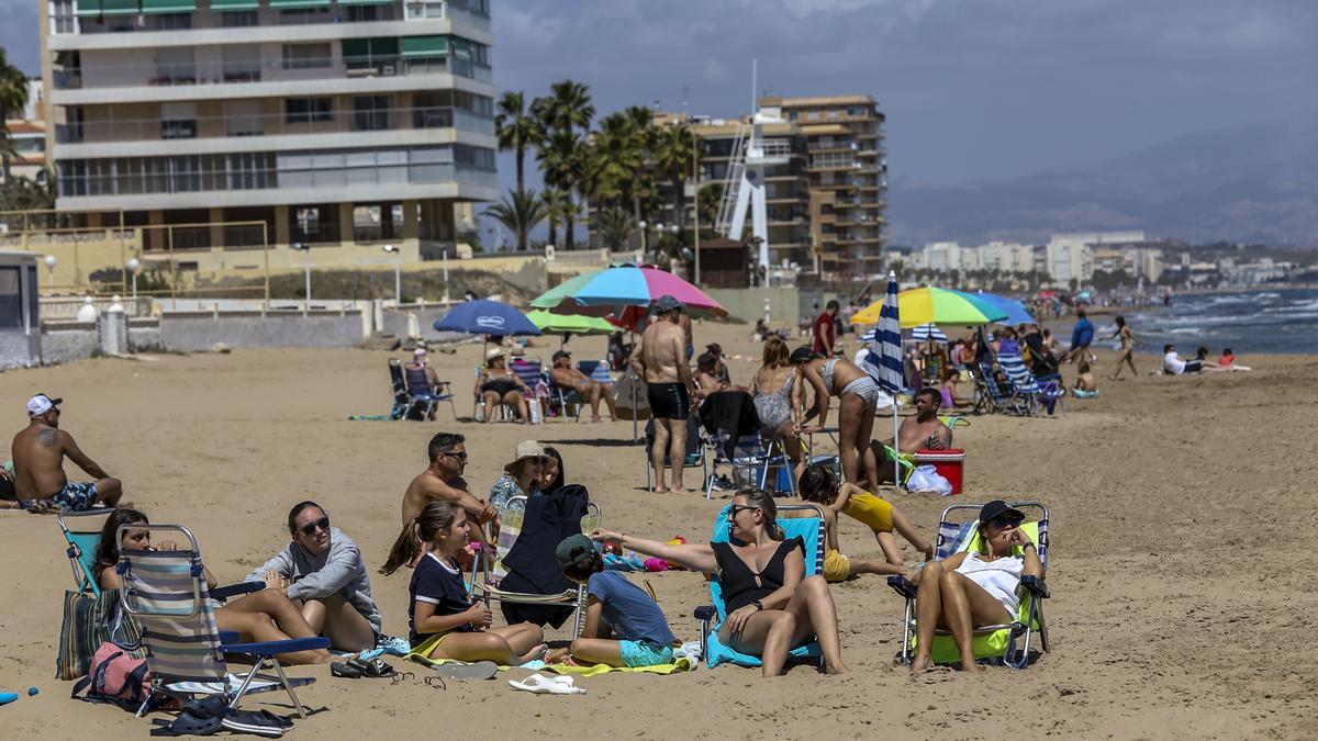 Playas de Arenales del Sol en la pasada temporada de Semana Santa