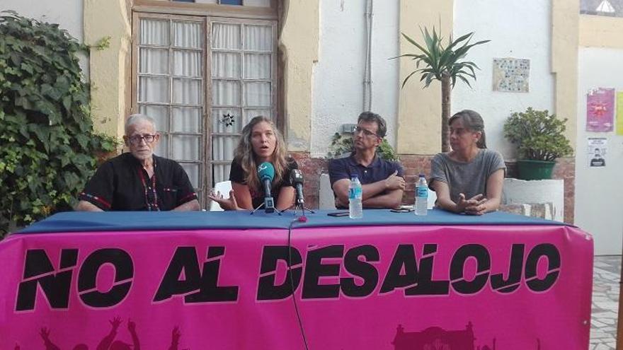 Eduardo Serrano, Carolina Suárez, Florencio Cabello y Amanda Romero, portavoces de La Invisible