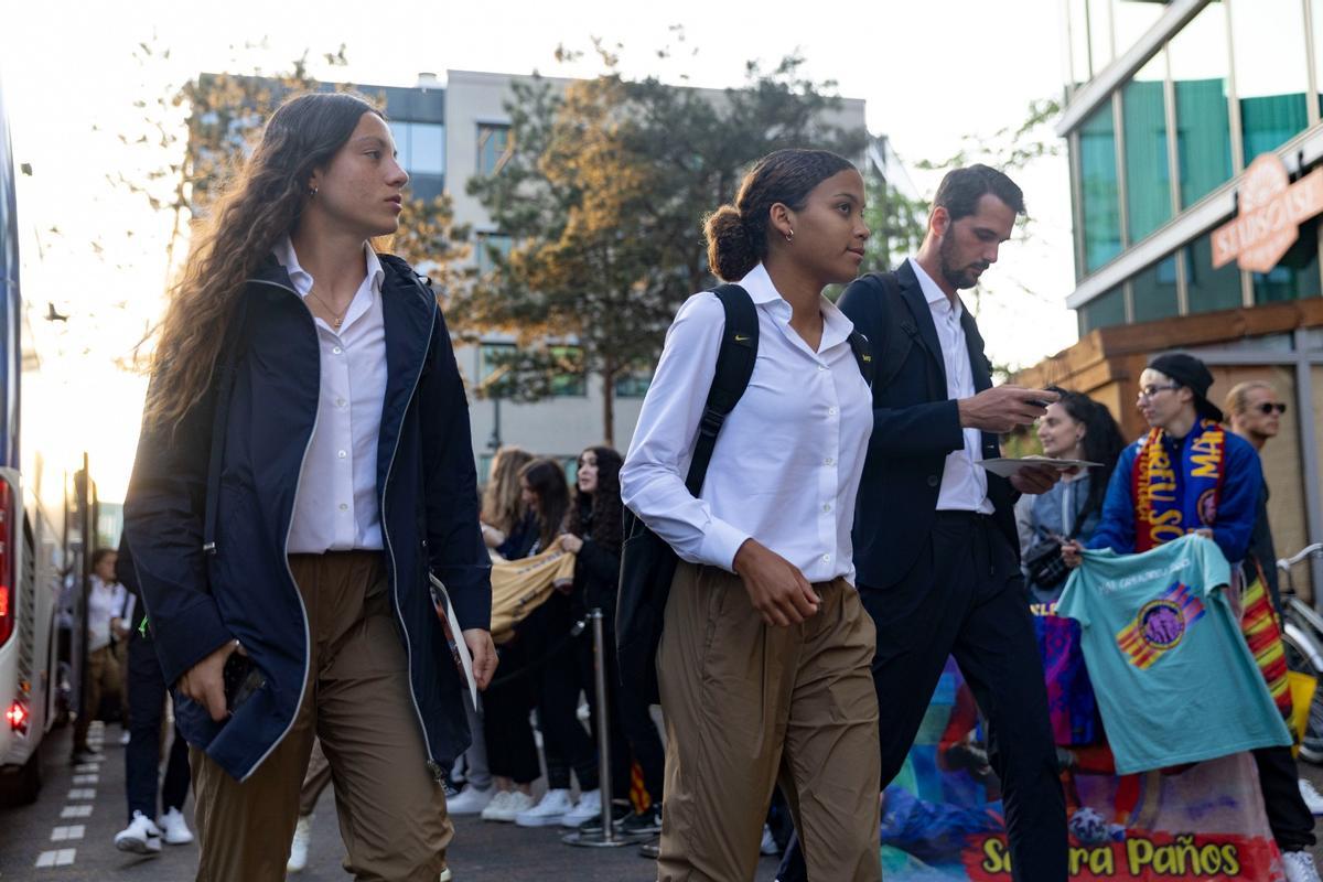 Así fue la llegada a Eindhoven del FC Barcelona