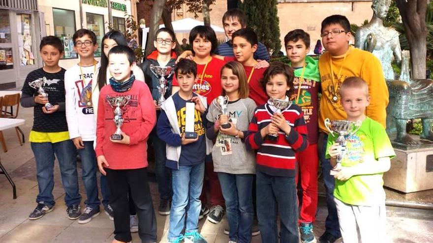 Alexis Olivera gana el torneo escolar de Sant Felip Neri