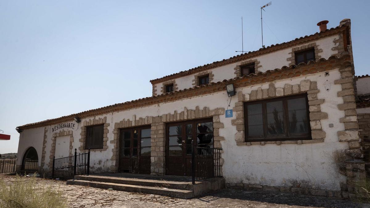 Así se encuentra El Ciervo, el restaurante de un pueblo de Zaragoza donde se casó Carmen Sevilla