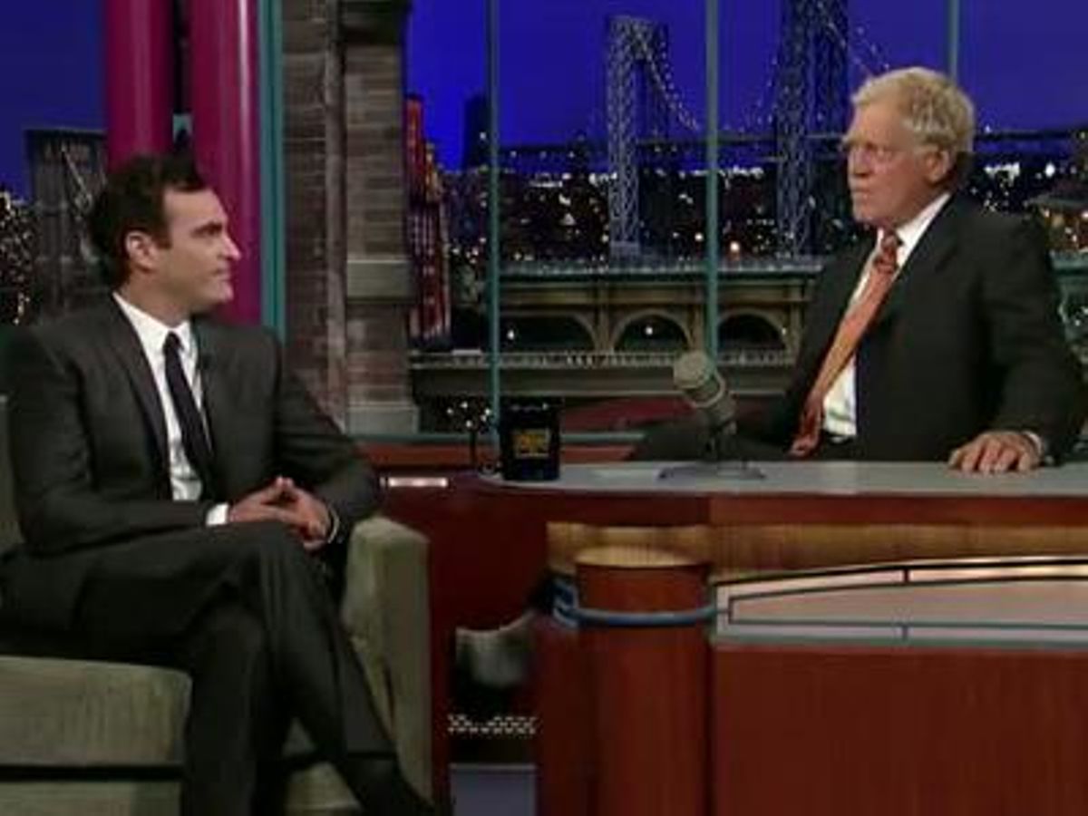 {joaquin} phoenix is {back} {at} {letterman} as {himself} {september} 22nd 2010