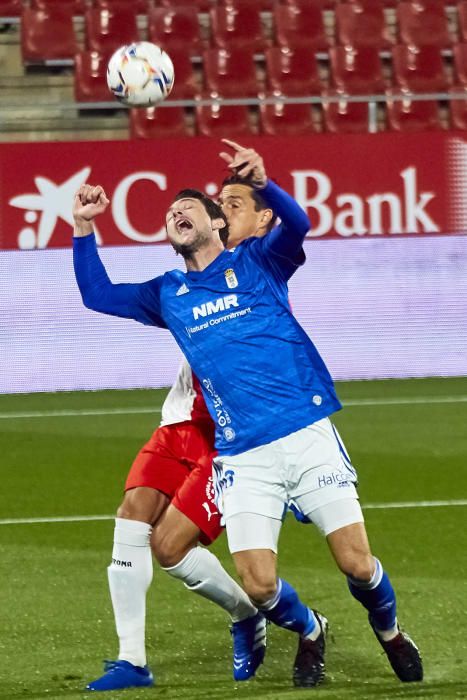 El partido del Oviedo en Girona, en imágenes