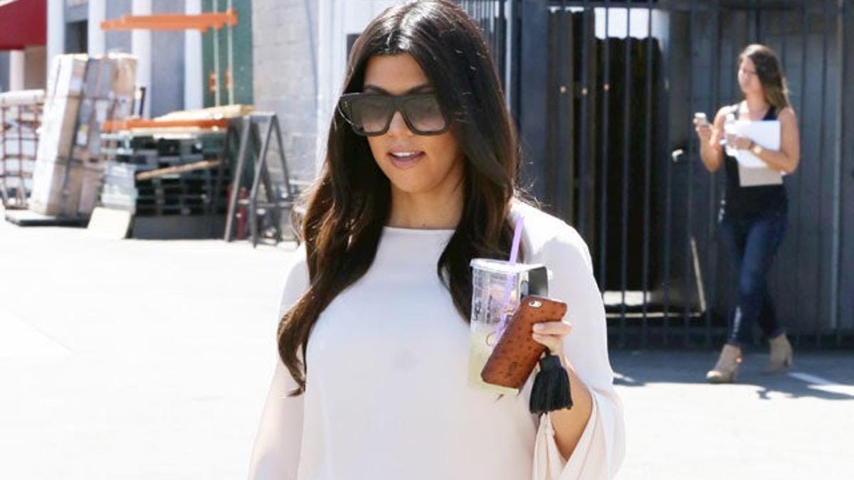 Kourtney Kardashian da a luz a su tercer hijo