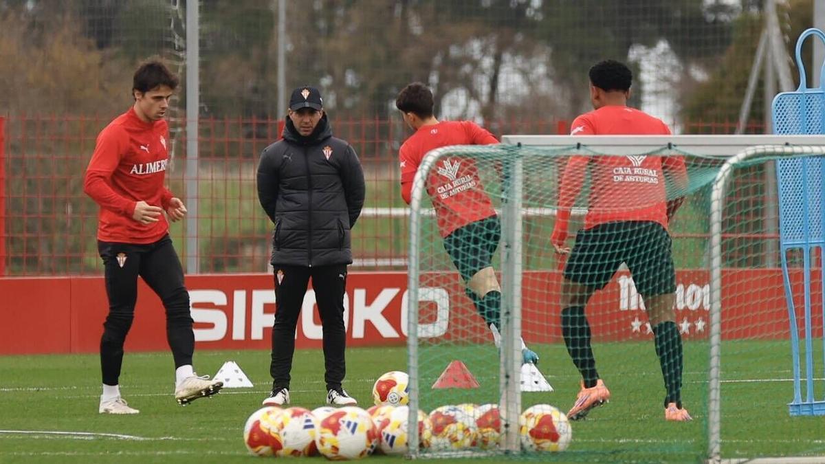 Entrenamiento del Sporting en Mareo.