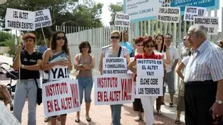 Un colegio de Elche demasiado atascado en el tiempo