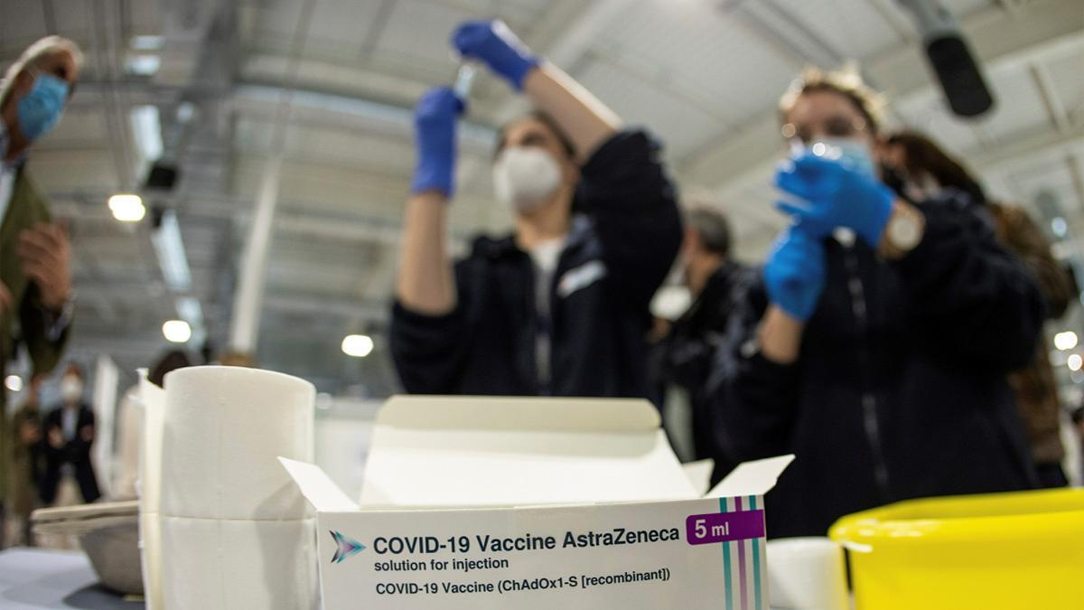 Sanitarias preparan vacunas contra la Covid-19