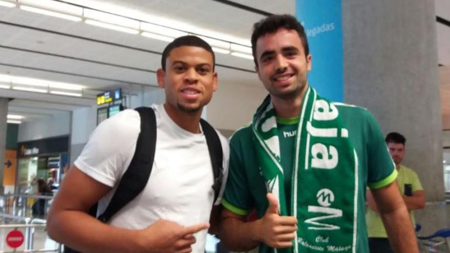 McCallum, con un aficionado.