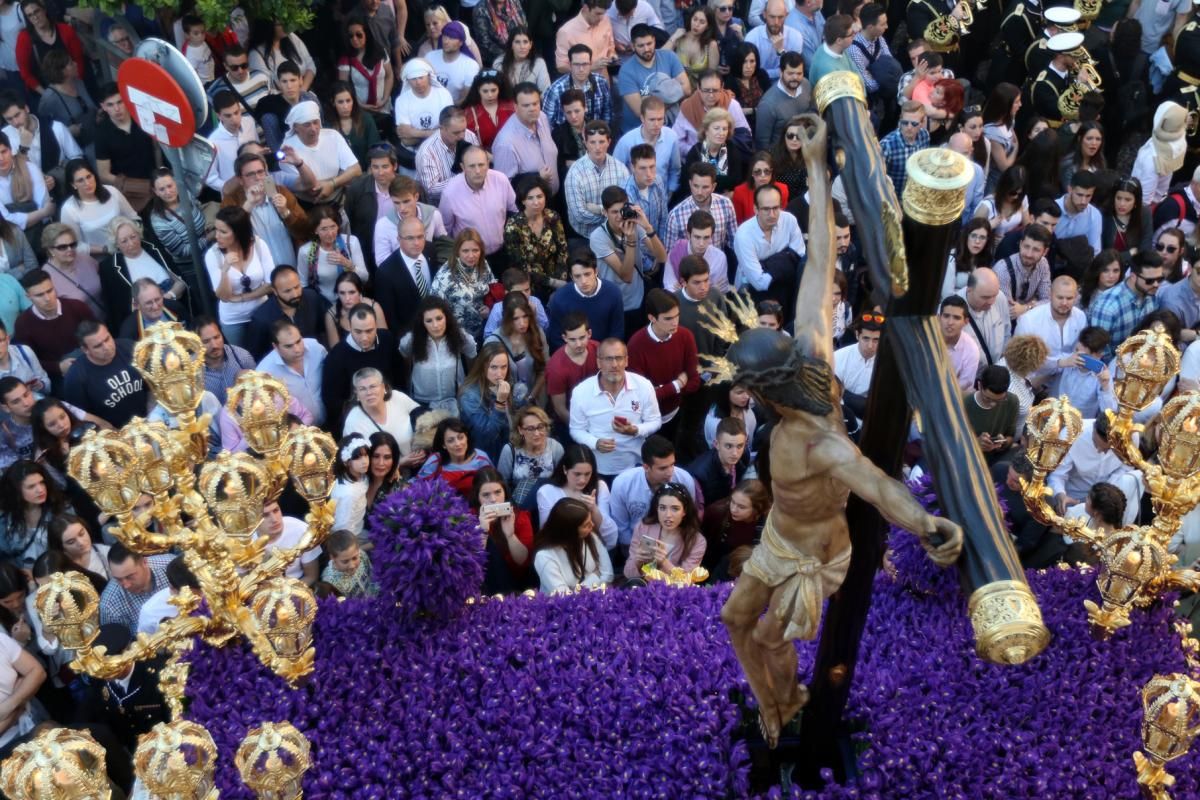 La hermandad de la Misericordia expone su identidad clásica