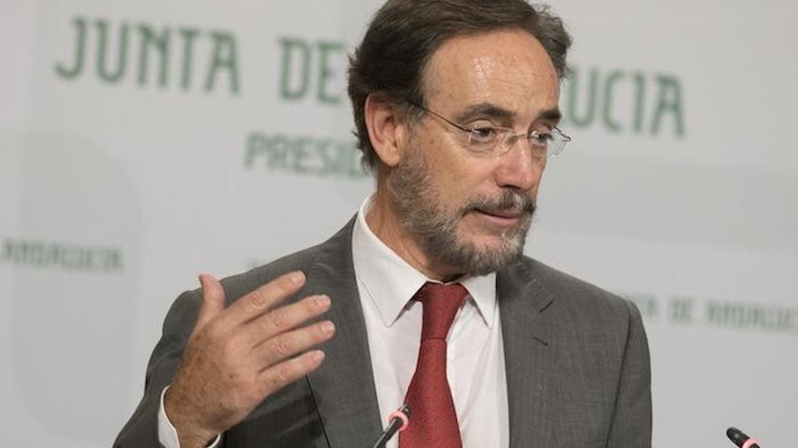 El consejero andaluz de Fomento, Felipe López.