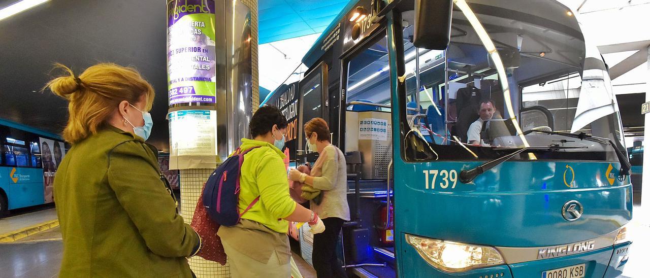 El transporte público mantiene a cero el marcador de los contagios por Covid-19