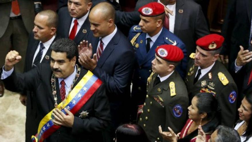 Maduro decreta la "emergencia económica" en Venezuela