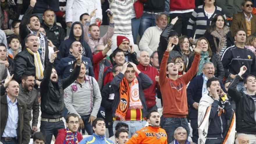 El empate no congela la ira  de Mestalla