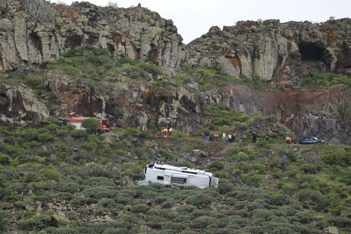 Una autobús se precipita en San Sebastián de La Gomera