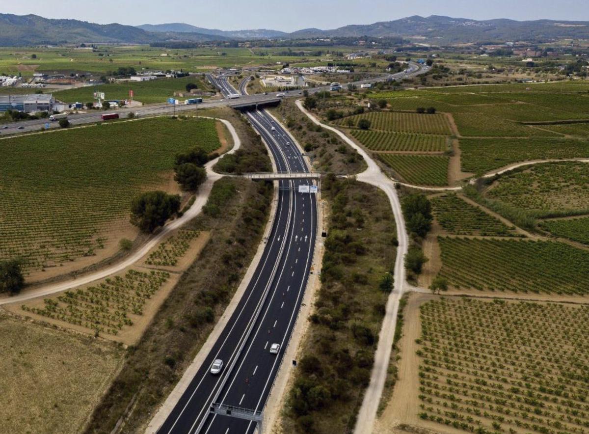 60 empreses avaluen licitar per l’L9, carreteres i electrolineres