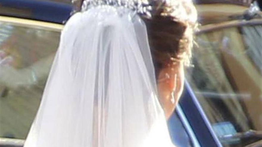 El espectacular vestido de novia de Eva González - Información