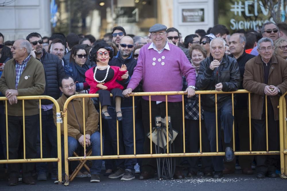 Búscate en la mascletà del 11 de marzo