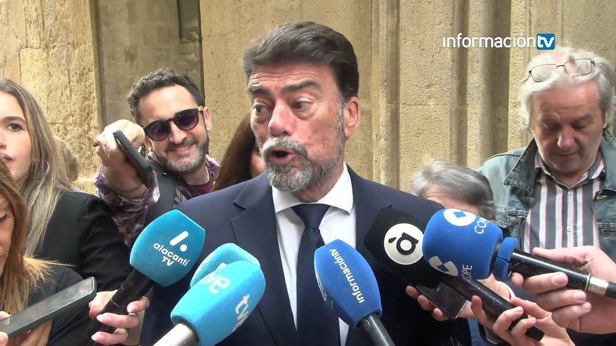 Luis Barcala: "Entendemos la resolución, debe responder todo aquel que haya accedido a las viviendas de forma irregular"