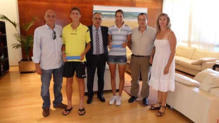 María Martínez y Gonzalo Morell fueron recibidos ayer por el alcalde