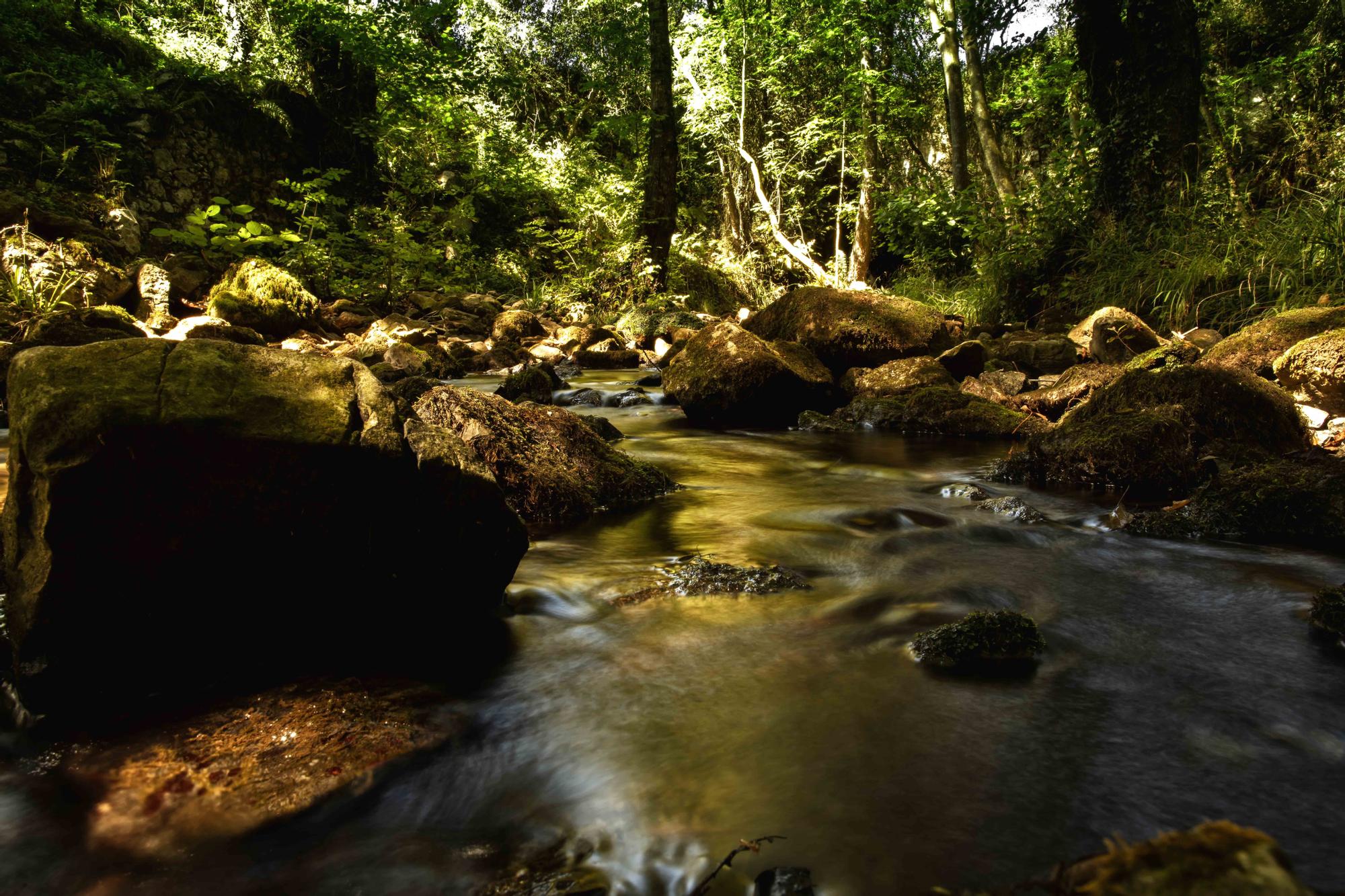 Los Covarones del Tuernes, así es el impresionante paisaje kárstico de moda en Llanera