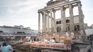 Programa completo de la Feria del Libro 2024 en Mérida: cuentacuentos, escritores, charlas y conciertos gratis