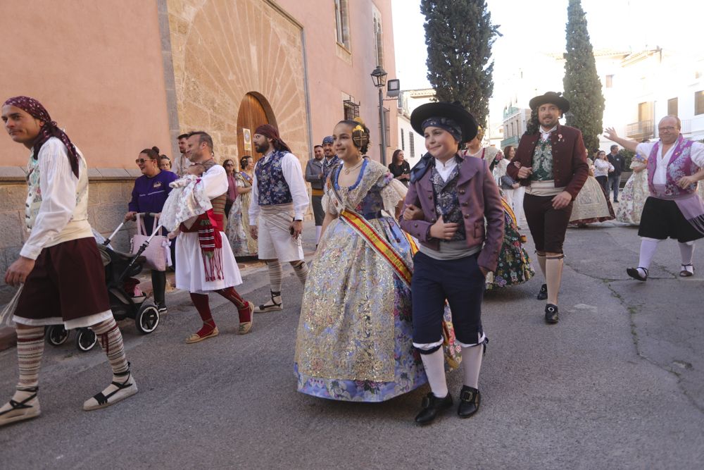 Encuéntrate en la visita de cortesía a Faura y Gilet del resto de comisiones falleras del Camp de Morvedre