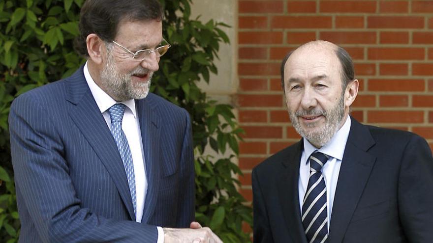 Una foto de archivo de Mariano Rajoy y Alfredo Pérez Rubalcaba.