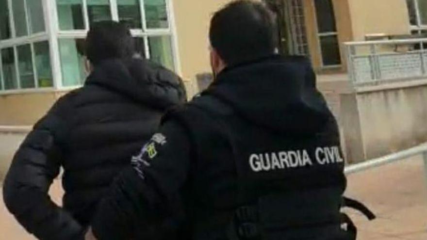 Polizei nimmt in Inca Frauenbelästiger fest