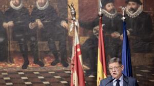 El president de Generalitat, Ximo Puig, en el Salón de Cortes, durante un discurso oficial. 