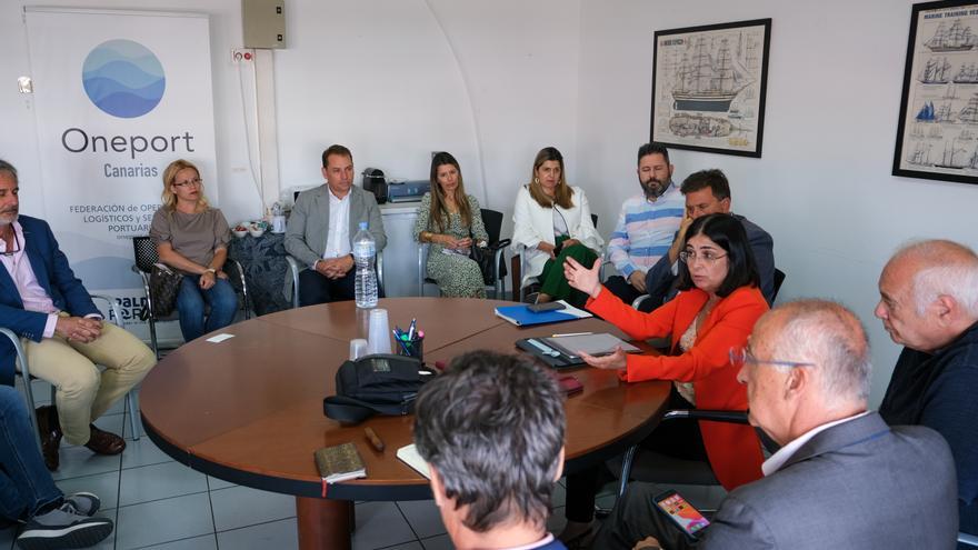 Carolina Darias se reúne con Oneport Canarias